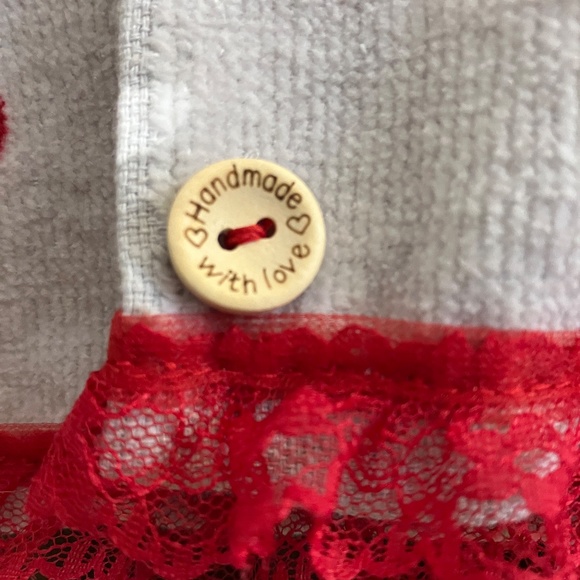 NWOT! Cute Handmade Valentine "Wine" Towel! - Picture 6 of 6